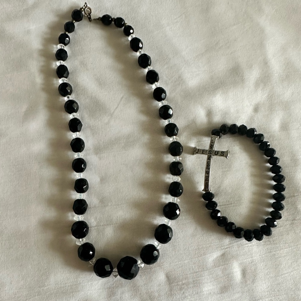 Crystal necklace and bracelet